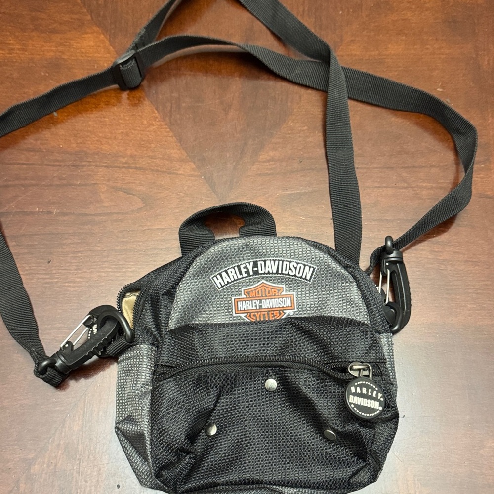 NWOT Sturgis Harley-Davidson Black and Gray Woman’s Crossbody Bag